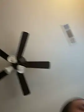 Snapshot of pnwzo chatting on November 22, 2025, 9:13 pm pnwzo online show from November 22, 2025, 9:13 pm