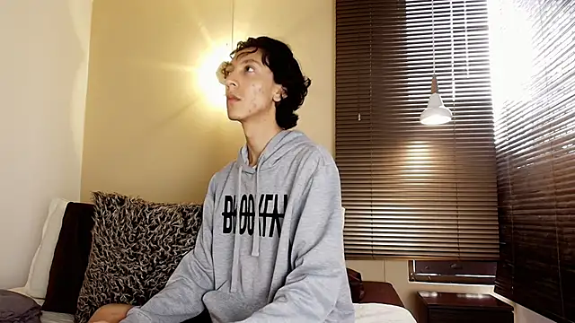 Lucian Morel S online show from November 26, 2025, 12:38 pm