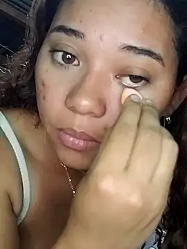 Violethroos online show from April 14, 2026, 3:22 am