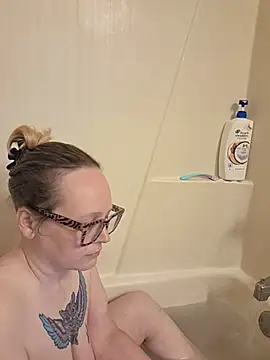 tigolebitties online show from June 10, 2026, 2:57 am