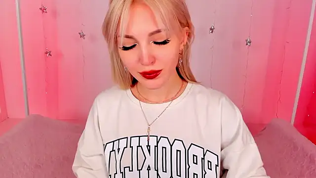 LisaFoxyMe online show from January 14, 2026, 1:31 am