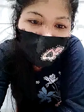 Snapshot of Nusrat-N chatting on November 30, 2025, 1:28 am Nusrat-N online show from November 30, 2025, 1:28 am