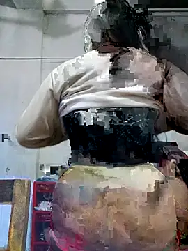 Snapshot of Nusrat-N chatting on November 27, 2025, 2:56 am Nusrat-N online show from November 27, 2025, 2:56 am