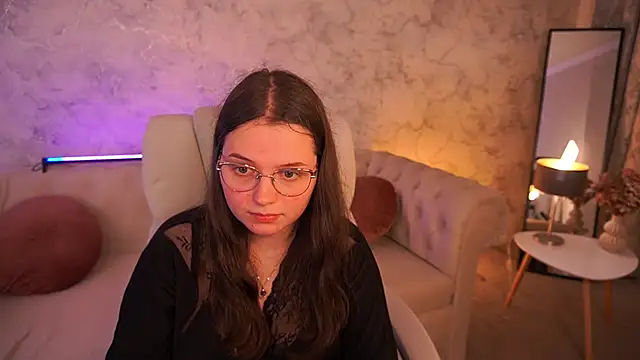 Snapshot of SophieDreamss chatting on October 24, 2025, 10:09 pm SophieDreamss online show from October 24, 2025, 10:09 pm