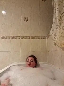 Snapshot of RosieMilff chatting on November 30, 2025, 7:36 pm RosieMilff online show from November 30, 2025, 7:36 pm