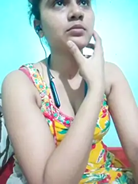 Snapshot of Kavya-Tiwari chatting on June 25, 2026, 5:40 pm Kavya-Tiwari online show from June 25, 2026, 5:40 pm