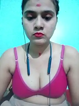 Snapshot of Kavya-Tiwari chatting on June 12, 2026, 6:27 pm Kavya-Tiwari online show from June 12, 2026, 6:27 pm