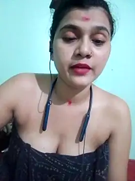 Snapshot of Kavya-Tiwari chatting on June 11, 2026, 8:17 pm Kavya-Tiwari online show from June 11, 2026, 8:17 pm