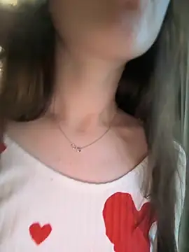 Snapshot of Marryme- chatting on November 22, 2025, 1:32 pm Marryme- online show from November 22, 2025, 1:32 pm