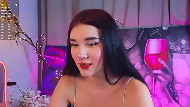 Snapshot of JenniferSullivan chatting on December 5, 2025, 9:23 pm JenniferSullivan online show from December 5, 2025, 9:23 pm