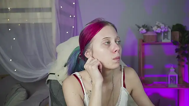 Snapshot of SakuraBliss chatting on November 13, 2025, 4:55 pm SakuraBliss online show from November 13, 2025, 4:55 pm