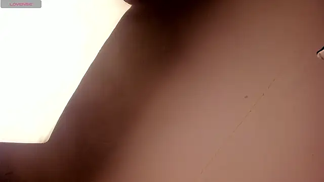 MadisonAnngel online show from December 4, 2025, 7:57 pm