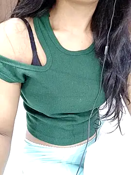 Snapshot of trending_tamizhachii chatting on September 23, 2025, 1:56 am trending tamizhachii online show from September 23, 2025, 1:56 am