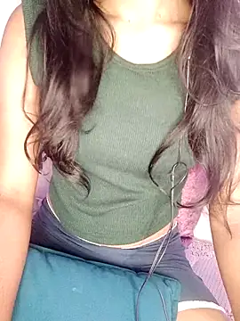 Snapshot of trending_tamizhachii chatting on October 31, 2025, 3:58 am trending tamizhachii online show from October 31, 2025, 3:58 am