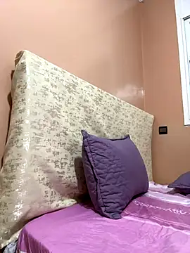 Snapshot of _Laiali_ chatting on December 3, 2025, 11:20 am Laiali online show from December 3, 2025, 11:20 am