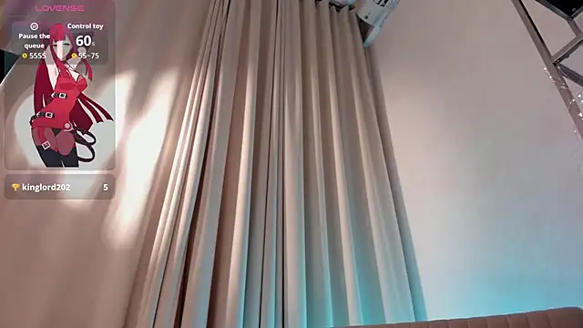 Snapshot of Lucy_Shaw chatting on November 2, 2025, 4:34 pm Lucy Shaw online show from November 2, 2025, 4:34 pm