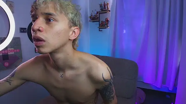 Snapshot of Nick_Bangover_ chatting on January 18, 2026, 7:39 pm Nick Bangover online show from January 18, 2026, 7:39 pm