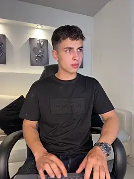 AdrianRinaldi online show from March 19, 2026, 8:09 pm