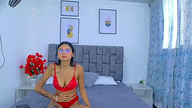 Soffia Konig  online show from February 3, 2026, 7:30 pm