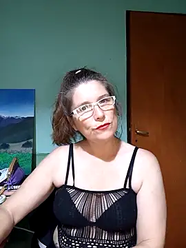 Snapshot of Merida2276 chatting on October 25, 2025, 12:32 am Merida2276 online show from October 25, 2025, 12:32 am