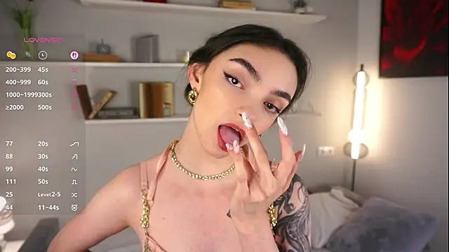 Morena Dolce online show from September 26, 2025, 3:57 am