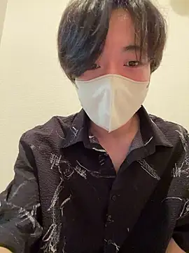 Yuma0718 online show from November 17, 2025, 1:59 pm