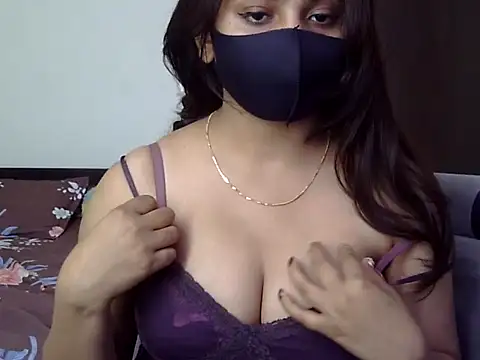 Snapshot of Bady__Riya chatting on February 28, 2026, 5:18 am Bady Riya online show from February 28, 2026, 5:18 am