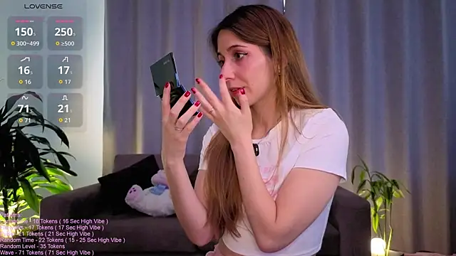 Snapshot of _LittleSammy chatting on February 6, 2026, 9:22 pm LittleSammy online show from February 6, 2026, 9:22 pm