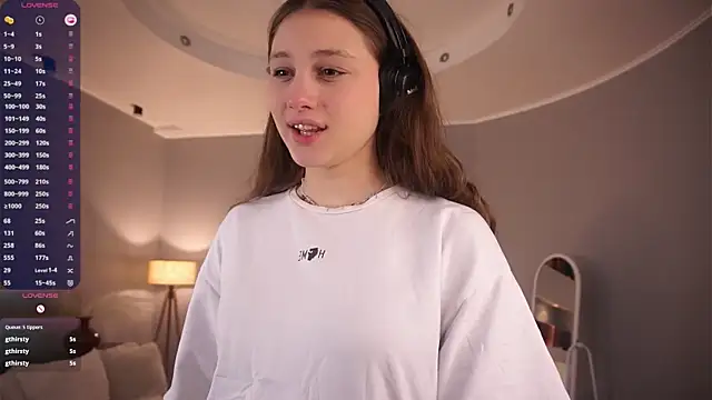 Snapshot of MercBoone chatting on December 14, 2025, 8:53 am MercBoone online show from December 14, 2025, 8:53 am