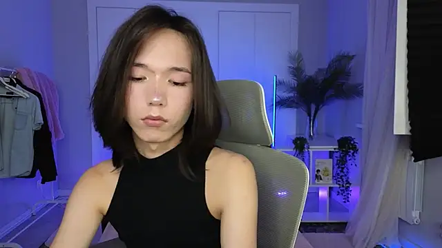 Snapshot of okerriella chatting on November 21, 2025, 7:24 pm okerriella online show from November 21, 2025, 7:24 pm