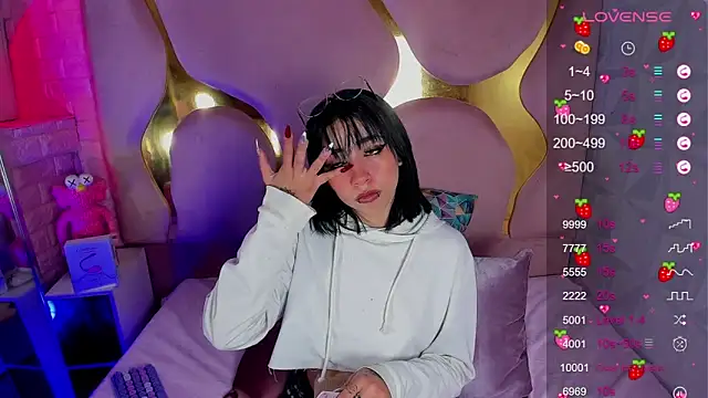 Niina Sissy online show from February 20, 2026, 4:42 am