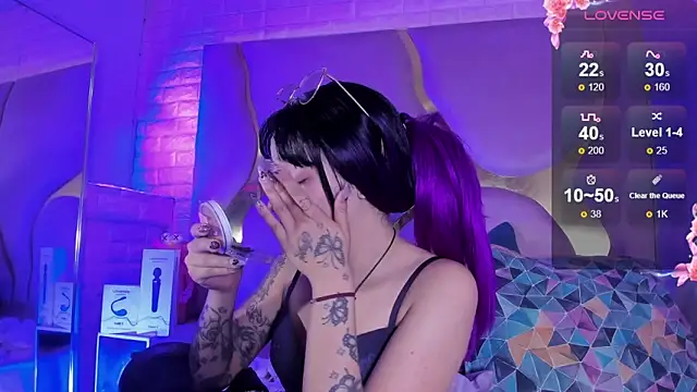 Niina Sissy online show from May 28, 2026, 5:59 am