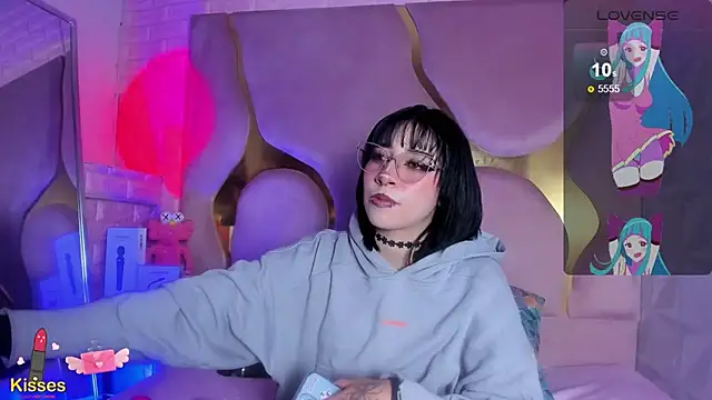 Niina Sissy online show from April 1, 2026, 5:31 am