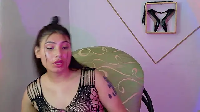 Snapshot of Linda_andrew chatting on January 10, 2026, 4:02 pm Linda andrew online show from January 10, 2026, 4:02 pm