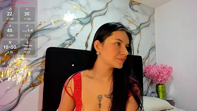 Snapshot of RoxanaBorns_ chatting on July 17, 2026, 2:36 pm RoxanaBorns online show from July 17, 2026, 2:36 pm