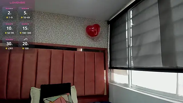 Hanna Lee   online show from September 24, 2025, 8:26 pm