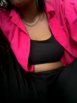 Snapshot of kissujaan chatting on October 30, 2025, 10:35 am kissujaan online show from October 30, 2025, 10:35 am