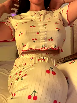 Snapshot of OnlyRima chatting on September 8, 2025, 3:00 pm OnlyRima online show from September 8, 2025, 3:00 pm