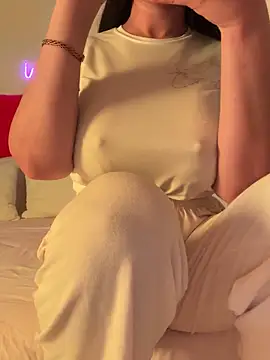 Snapshot of OnlyRima chatting on October 21, 2025, 1:10 pm OnlyRima online show from October 21, 2025, 1:10 pm