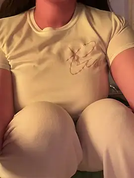 Snapshot of OnlyRima chatting on January 14, 2026, 3:04 pm OnlyRima online show from January 14, 2026, 3:04 pm