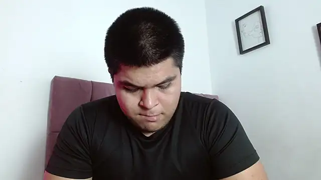 naomi campbel  online show from March 5, 2026, 8:38 pm