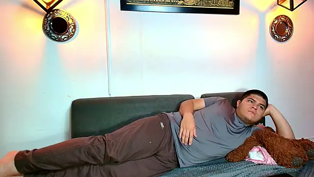 Snapshot of naomi_campbel_ chatting on January 6, 2026, 8:46 pm naomi campbel online show from January 6, 2026, 8:46 pm