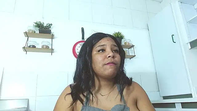 naomi campbel  online show from October 29, 2025, 9:03 pm