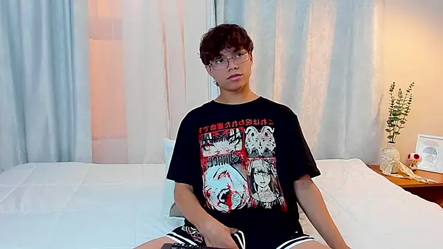 Snapshot of Honeymoon_sariel chatting on December 3, 2025, 1:32 pm Honeymoon sariel online show from December 3, 2025, 1:32 pm