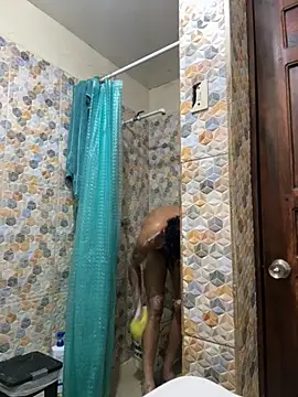 Snapshot of CHARLY-- chatting on September 21, 2025, 1:11 am CHARLY-- online show from September 21, 2025, 1:11 am