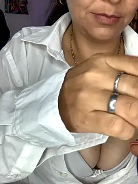 Sussan   online show from October 22, 2025, 12:04 pm