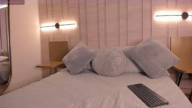 Snapshot of Isabellaroberts1 chatting on November 7, 2025, 8:46 pm Isabellaroberts1 online show from November 7, 2025, 8:46 pm