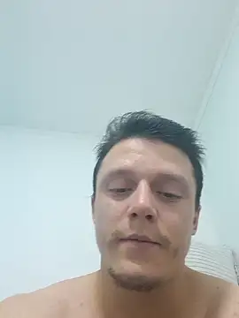 Snapshot of RAFAEL18-3_ chatting on October 5, 2025, 10:55 pm RAFAEL18-3  online show from October 5, 2025, 10:55 pm