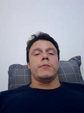 Snapshot of RAFAEL18-3_ chatting on November 9, 2025, 7:23 am RAFAEL18-3 online show from November 9, 2025, 7:23 am