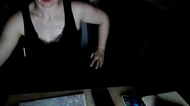 Snapshot of ClassyInna chatting on October 1, 2025, 8:08 am ClassyInna online show from October 1, 2025, 8:08 am